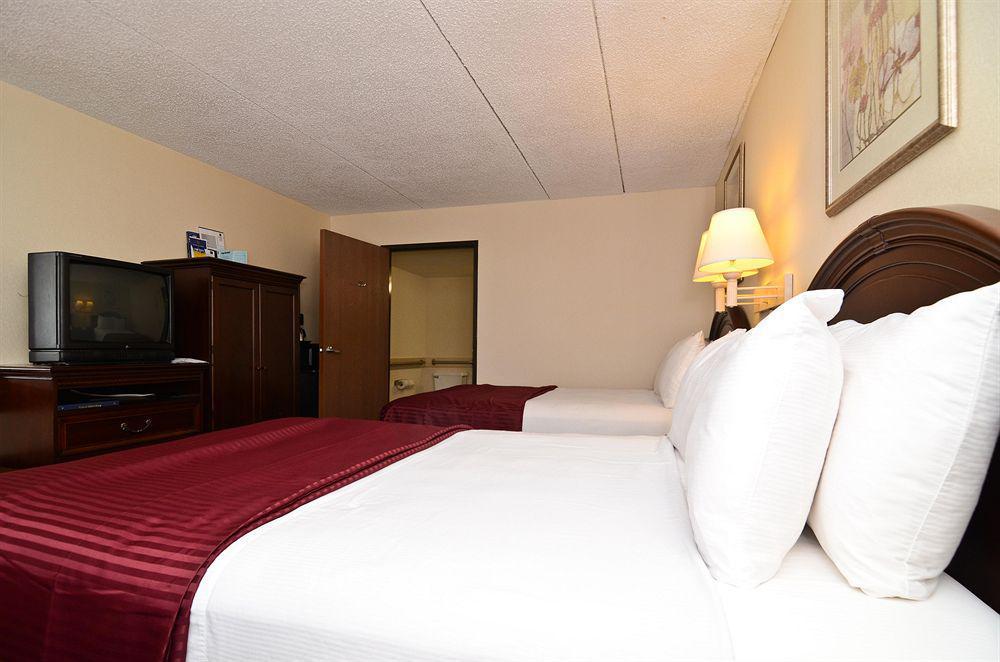 Mho Inn And Suites Monmouth Junction Quarto foto